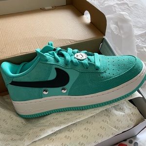 Air Force 1 LV8 NK DAY(GS)